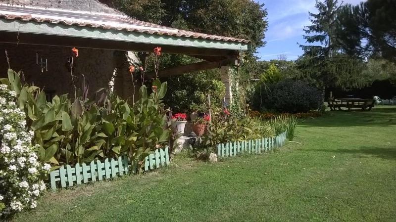 Clos Des Hirondelles Jau-Dignac-et-Loirac Экстерьер фото